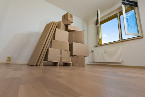 Local moving help for flats, homes, and businesses around Ravenscourt Park