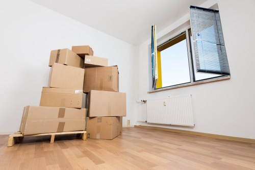 Packing and furniture moving service for Ravenscourt Park customers