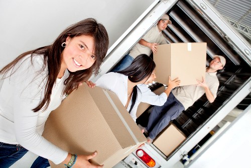 Removal van handling a local move with parking considerations